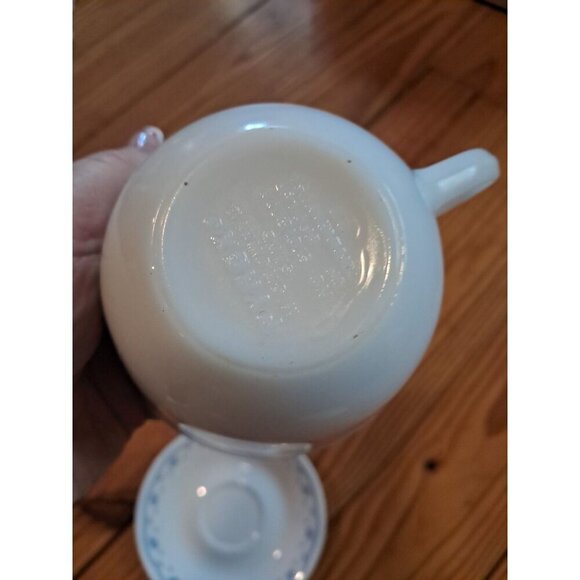 CORNING CORELLE PYREX MORNING BLUE COFFEE MUGS SET 7 VTG Milk Glass & Plates - Picture 2 of 4